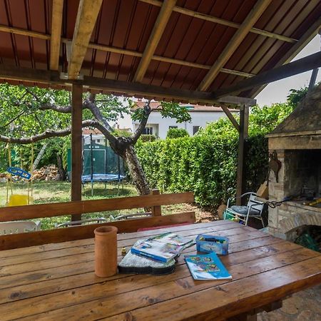 Apartment Laureta Πόρετς Εξωτερικό φωτογραφία