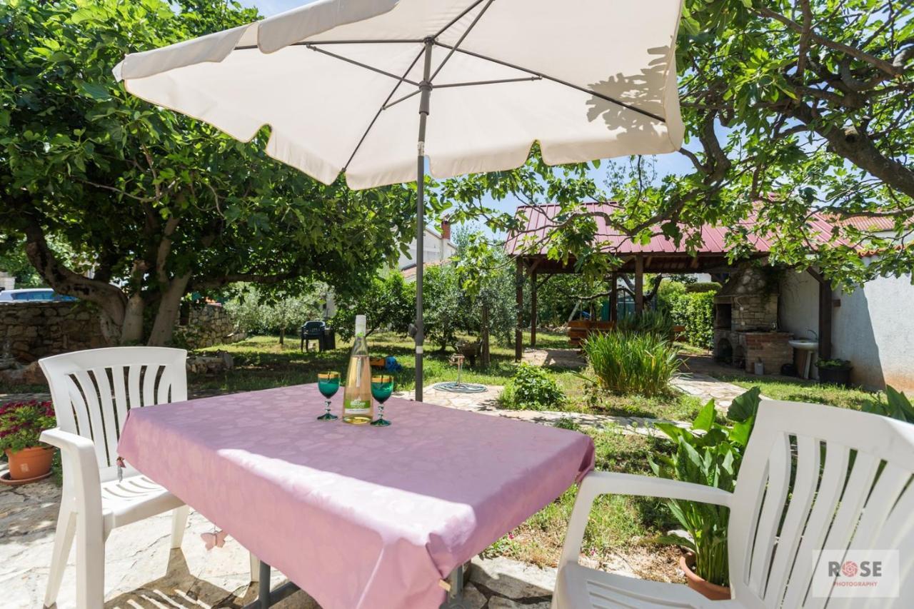 Apartment Laureta Πόρετς Δωμάτιο φωτογραφία