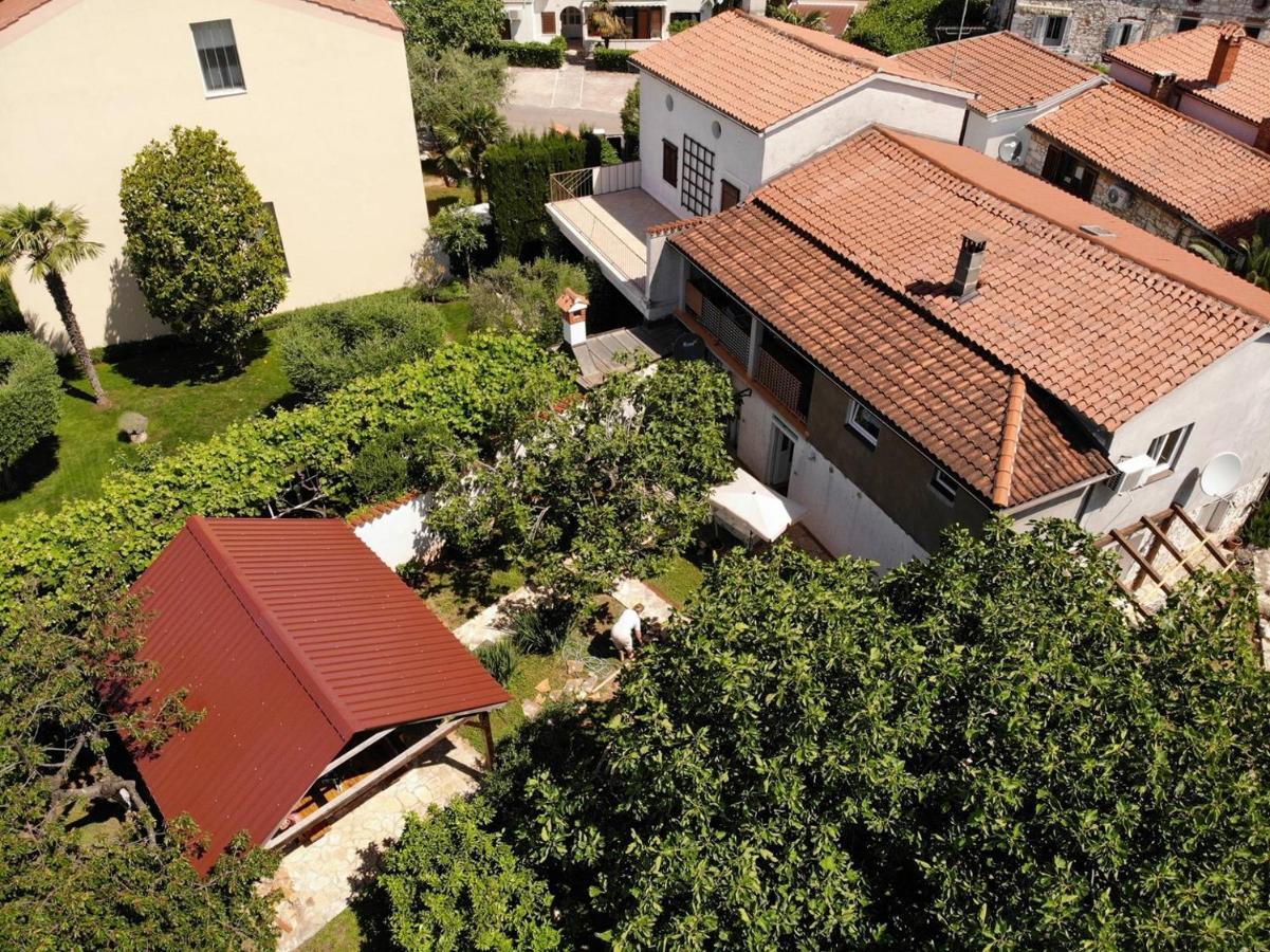 Apartment Laureta Πόρετς Εξωτερικό φωτογραφία